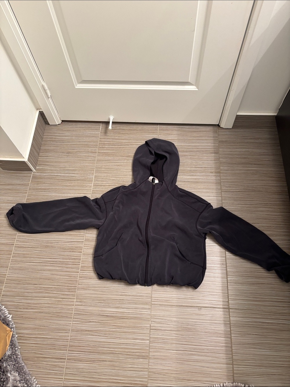 lululemon athletica softstream Loungeful Relaxed-Fit Full-Zip Cropped Hoodie